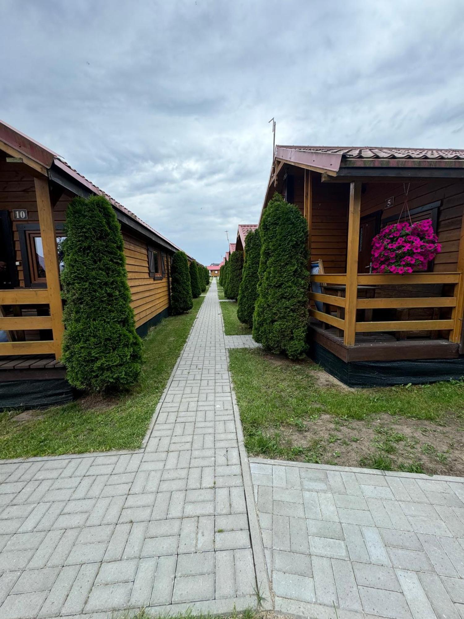 Domki Letniskowe "Sloneczna Polana" Jarosławiec Extérieur photo